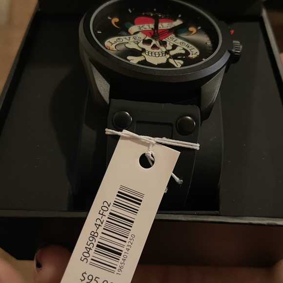 Ed Hardy Mens Skull Watch NWT - Picture 9 of 9